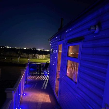 8 Berth 3 Bed Caravan Golden Palm Ml9 Chapel Saint Leonards Exterior photo